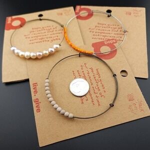 3 Adjustable Wire Bracelets - freshwater pearls,‎ glass and howlite